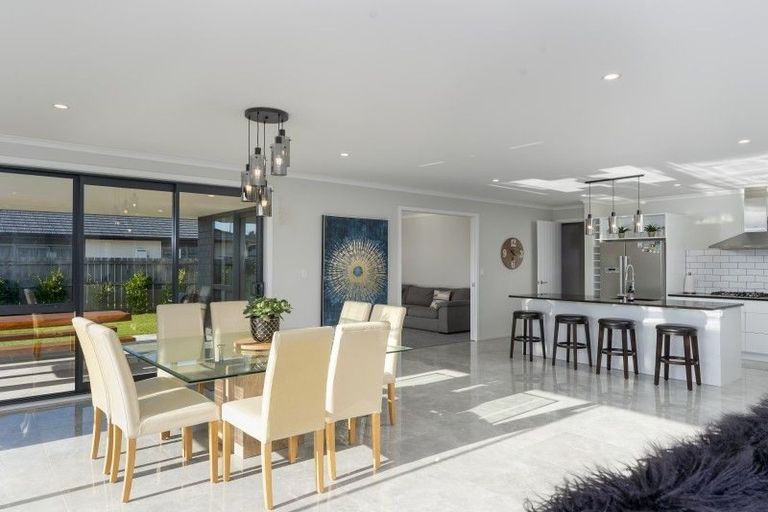 Photo of property in 55b Dublin Street, Martinborough, 5711