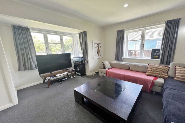 Photo of property in 6 Piko Crescent, Riccarton, Christchurch, 8041