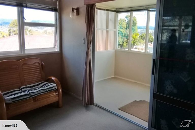Photo of property in 38 Dellwood Avenue, Henderson, Auckland, 0612