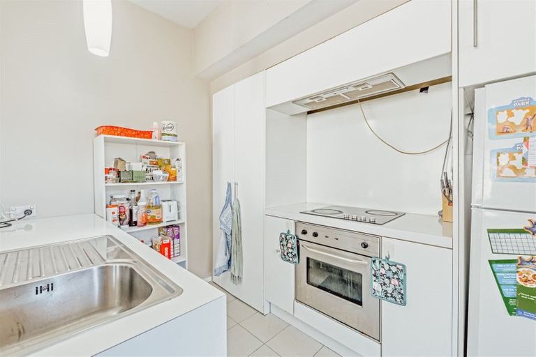 Photo of property in 11 George Street, Riccarton, Christchurch, 8041