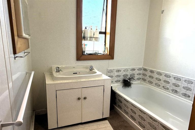 Photo of property in 18 Murray Street, Greymouth, 7805