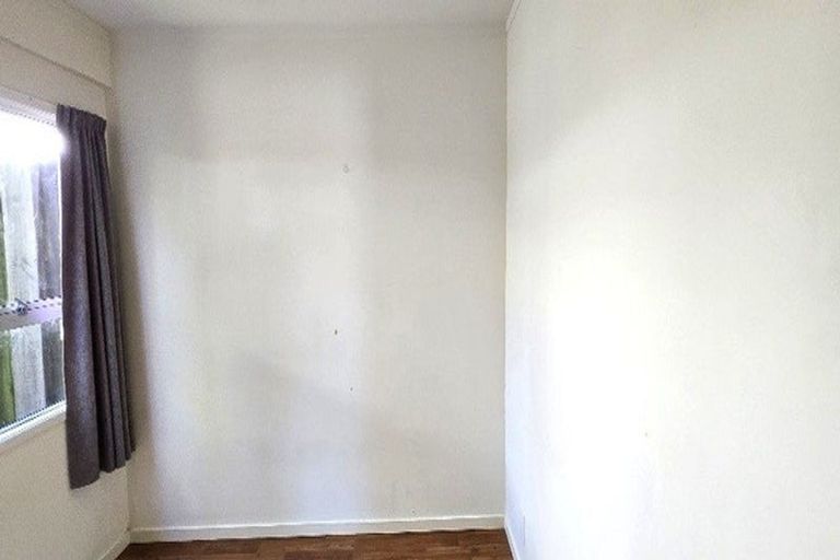 Photo of property in 2/167 Coronation Road, Hillcrest, Auckland, 0627