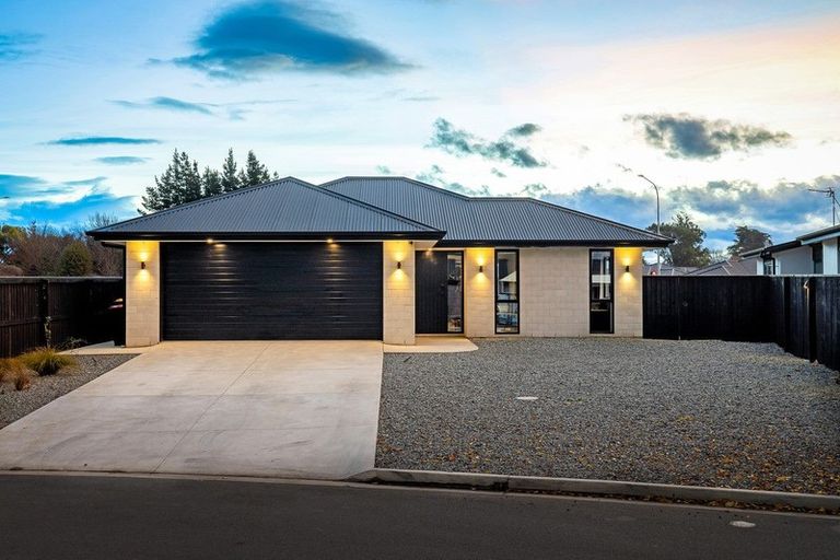 Photo of property in 22 John Raven Lane, Woodend, 7610