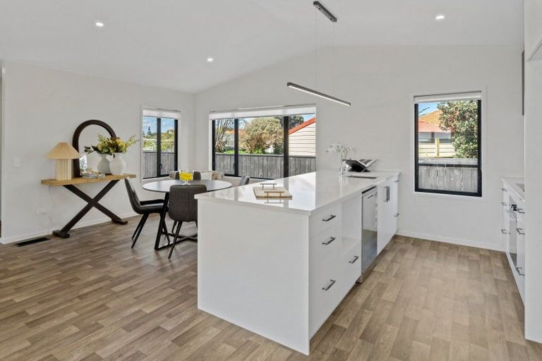 Photo of property in 275b Rangiuru Road, Otaki, 5512