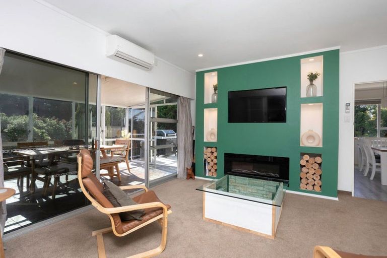 Photo of property in 9 Ranfurly Street, Dannevirke, 4930