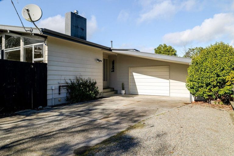Photo of property in 3 Spilman Place, Awapuni, Palmerston North, 4412