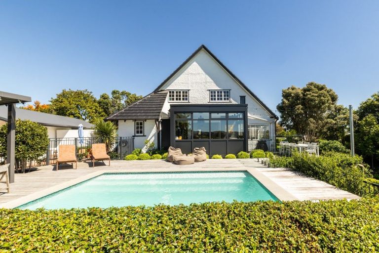 Photo of property in 51 Simla Avenue, Havelock North, 4130