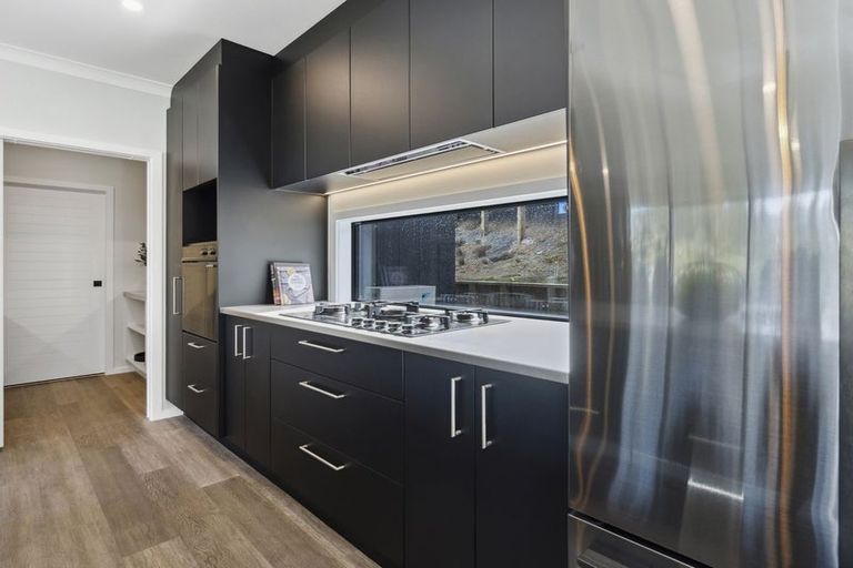 Photo of property in 2 Oakum Road, Whitby, Porirua, 5024