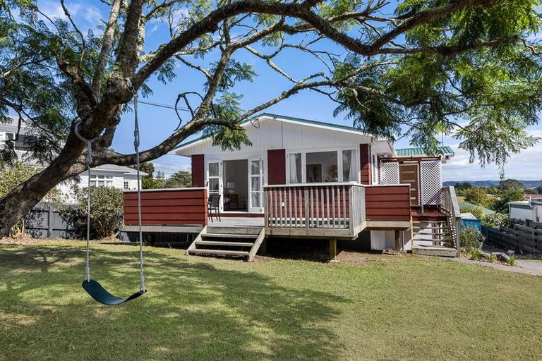 Photo of property in 42 Foster Crescent, Snells Beach, 0920