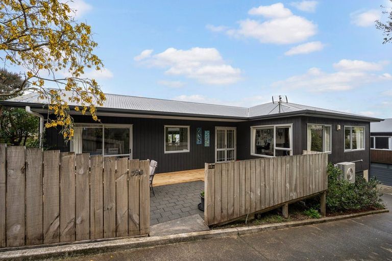 Photo of property in 39b Simla Crescent, Khandallah, Wellington, 6035