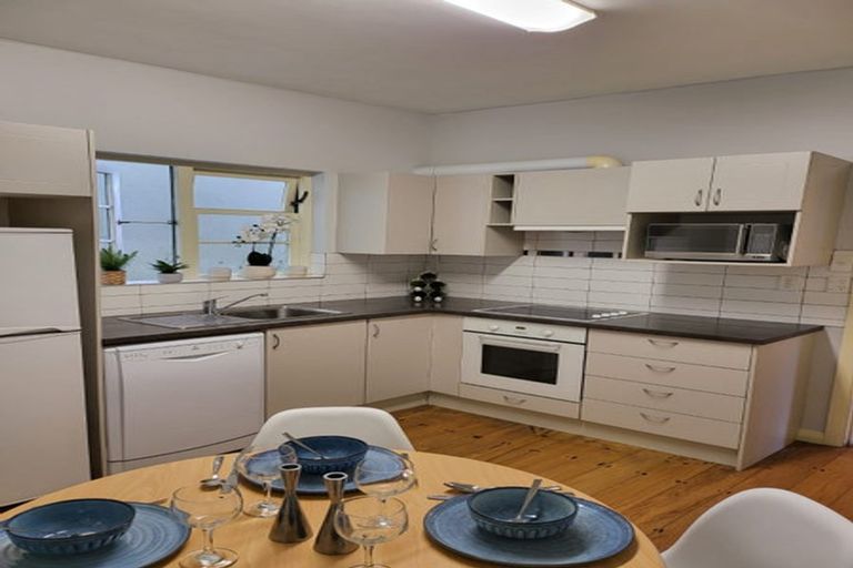 Photo of property in 28u5 Clifton Terrace, Kelburn, Wellington, 6012
