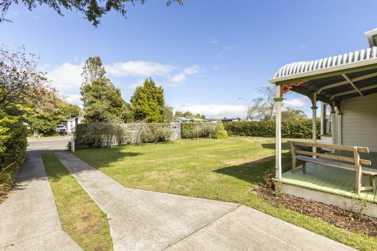 Photo of property in 8 Tawa Street, Inglewood, 4330