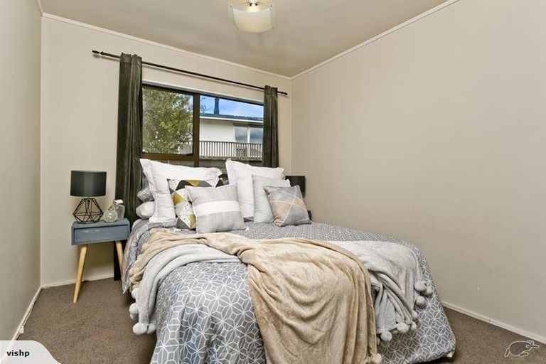Photo of property in 2/96a Birkdale Road, Birkdale, Auckland, 0626