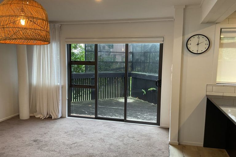 Photo of property in 120 Stanmore Bay Road, Stanmore Bay, Whangaparaoa, 0932