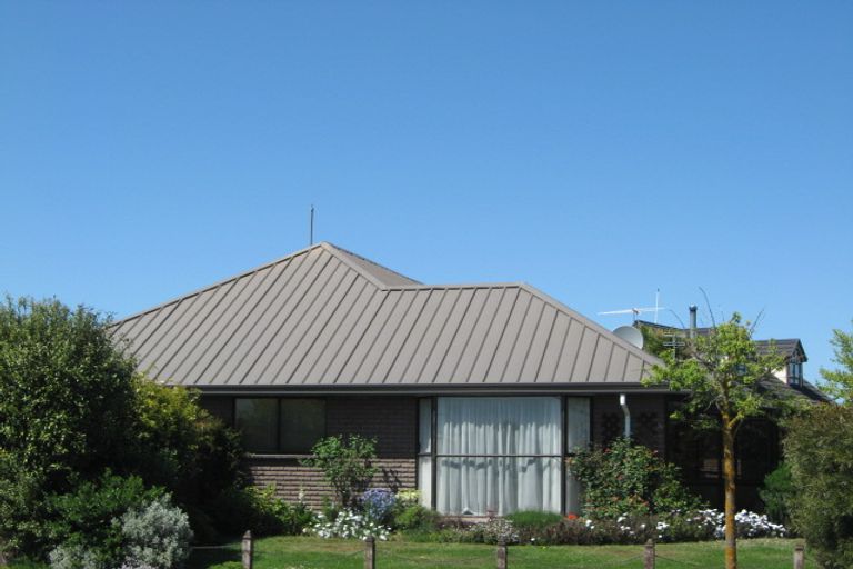 Photo of property in 26a Lowry Avenue, Redwood, Christchurch, 8051