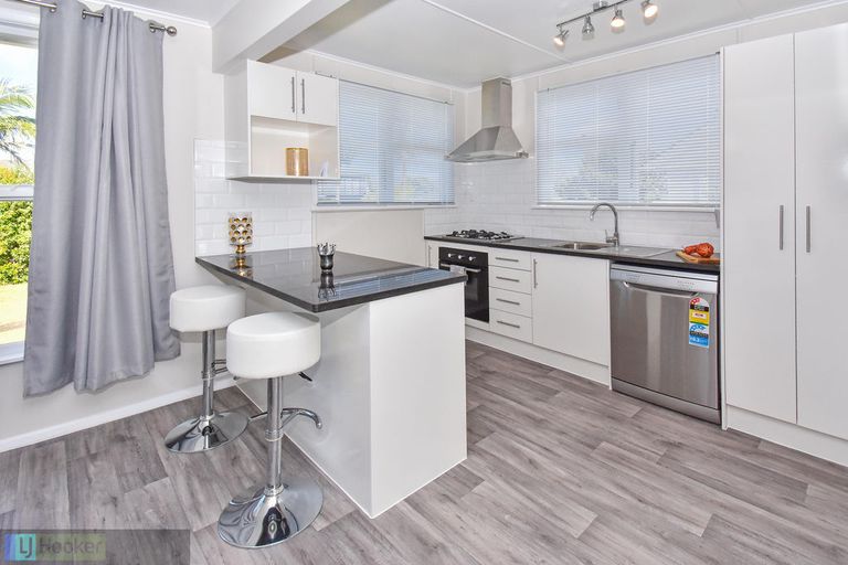 Photo of property in 51 Tua Place, Favona, Auckland, 2024