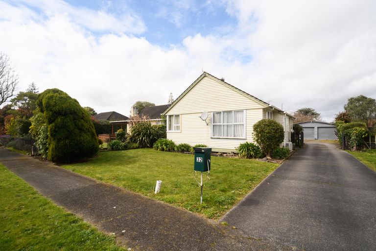 Photo of property in 32 Leicester Street, Terrace End, Palmerston North, 4410