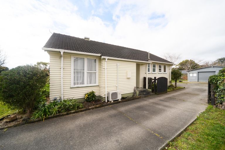 Photo of property in 32 Leicester Street, Terrace End, Palmerston North, 4410