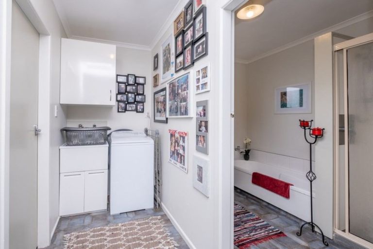 Photo of property in 22 Craig Street, Stratford, 4332