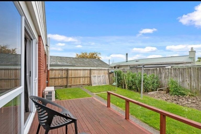 Photo of property in 2/166 Halswell Road, Hillmorton, Christchurch, 8025