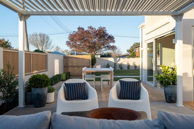 Photo of property in 76 Wai-iti Terrace, Bryndwr, Christchurch, 8052