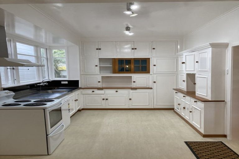 Photo of property in 195 Derwent Street, Island Bay, Wellington, 6023