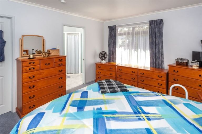 Photo of property in 220b Ocean Road, Whangamata, 3620