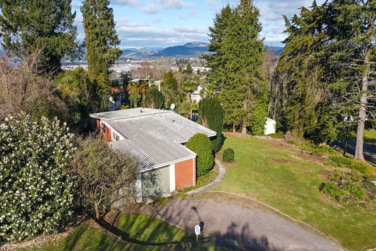 Photo of property in 1 Russell Crescent, Western Heights, Rotorua, 3015