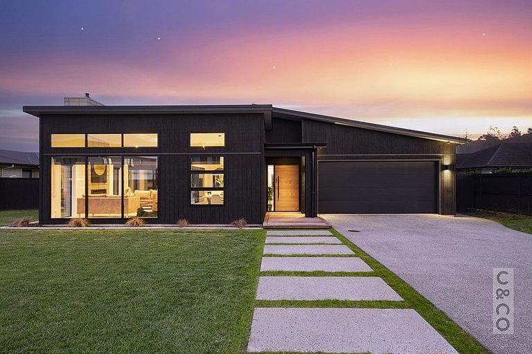 Photo of property in 19 Orchard Terrace, Riverhead, 0820