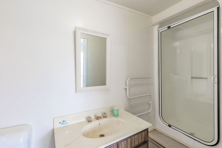 Photo of property in 24 Helena Street, Massey, Auckland, 0614