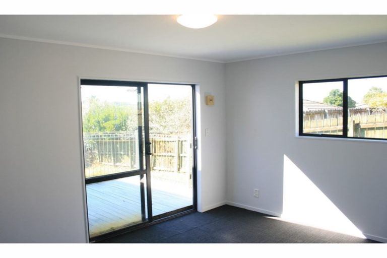 Photo of property in 72 Gallony Avenue, Massey, Auckland, 0614
