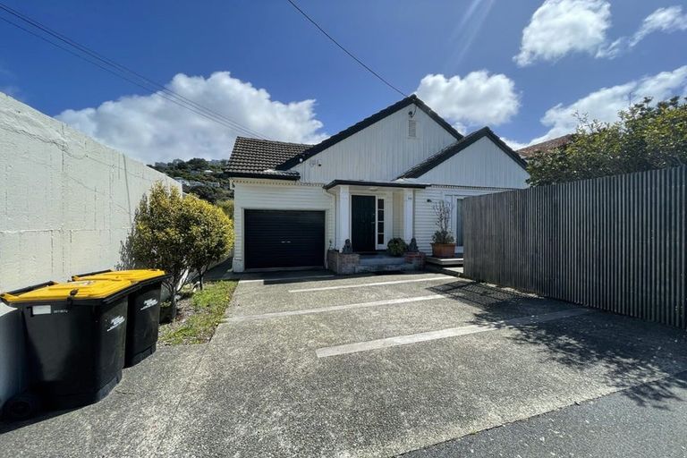 Photo of property in 56 Waipapa Road, Hataitai, Wellington, 6021