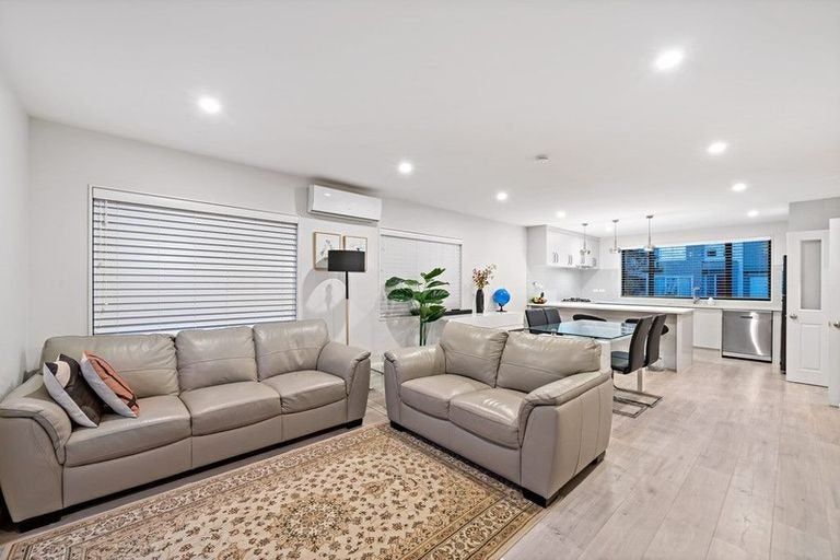 Photo of property in 26 Kearns Drive, Hobsonville, Auckland, 0616