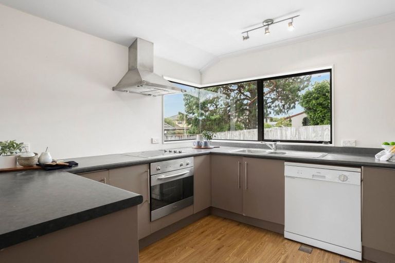 Photo of property in 88 Nielsen Gardens, Rototuna, Hamilton, 3210