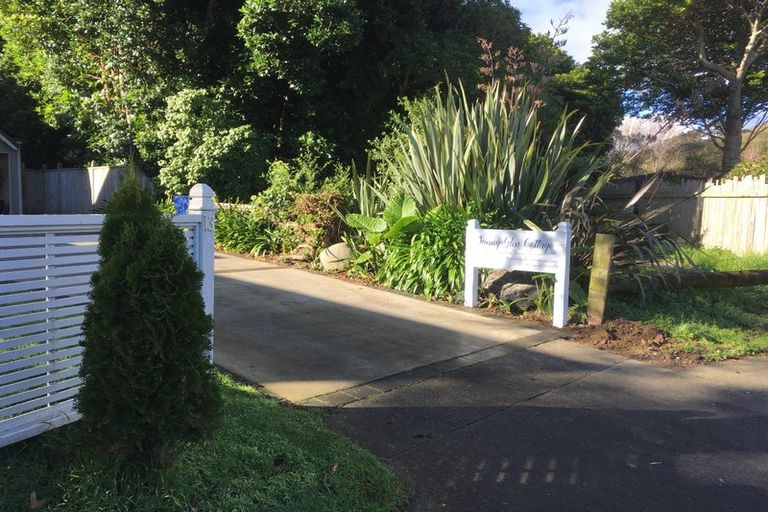 Photo of property in 13 Sunny Glen, Waikanae, 5036