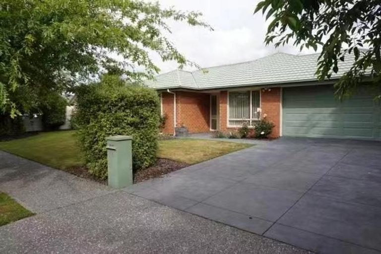 Photo of property in 55 Springwater Avenue, Northwood, Christchurch, 8051