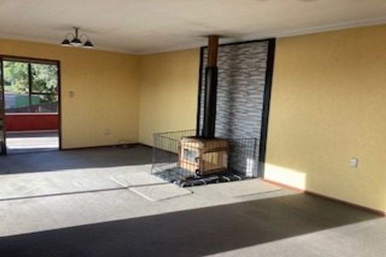 Photo of property in 2 Leith Street, Kinmont Park, Mosgiel, 9024