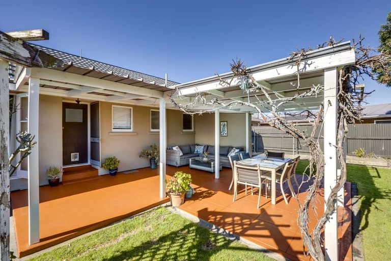 Photo of property in 72 Freyberg Avenue, Tamatea, Napier, 4112
