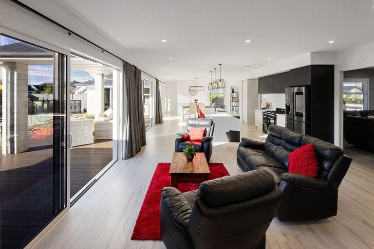 Photo of property in 85 Alan Livingston Drive, Cambridge, 3434