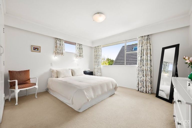 Photo of property in 52 Queens Grove, Hutt Central, Lower Hutt, 5010