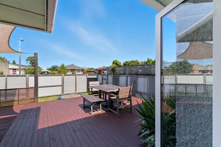 Photo of property in 6 Roswell Place, Islington, Christchurch, 8042