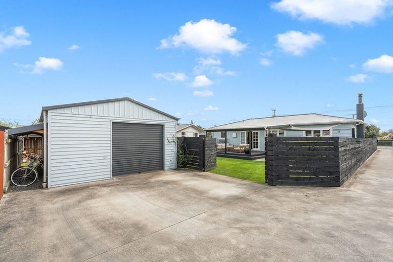 Photo of property in 73 Jellicoe Street, Martinborough, 5711