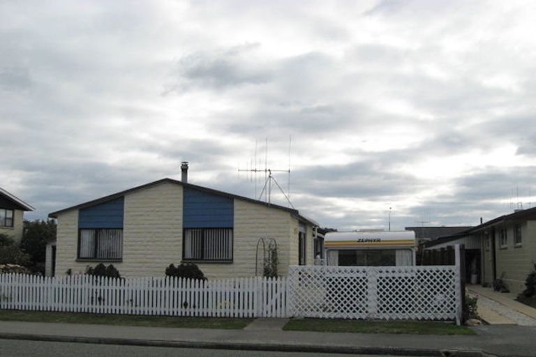 Photo of property in 83 Salisbury Crescent, Oamaru North, Oamaru, 9400
