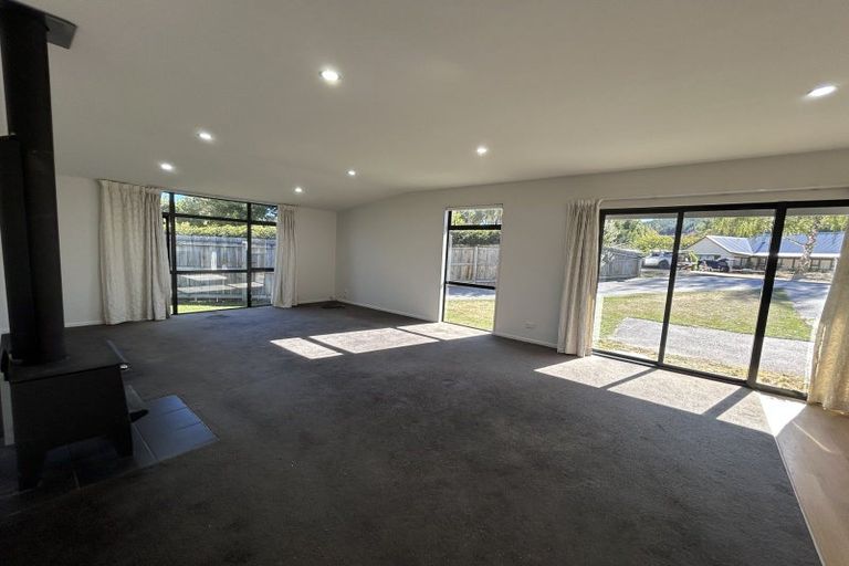 Photo of property in 13 Kowhai Drive, Wanaka, 9305