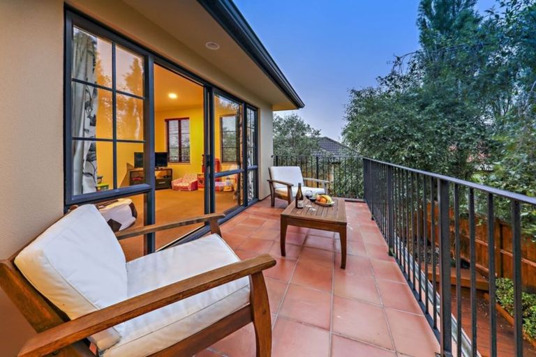 Photo of property in 11 Karson Place, Flat Bush, Auckland, 2016