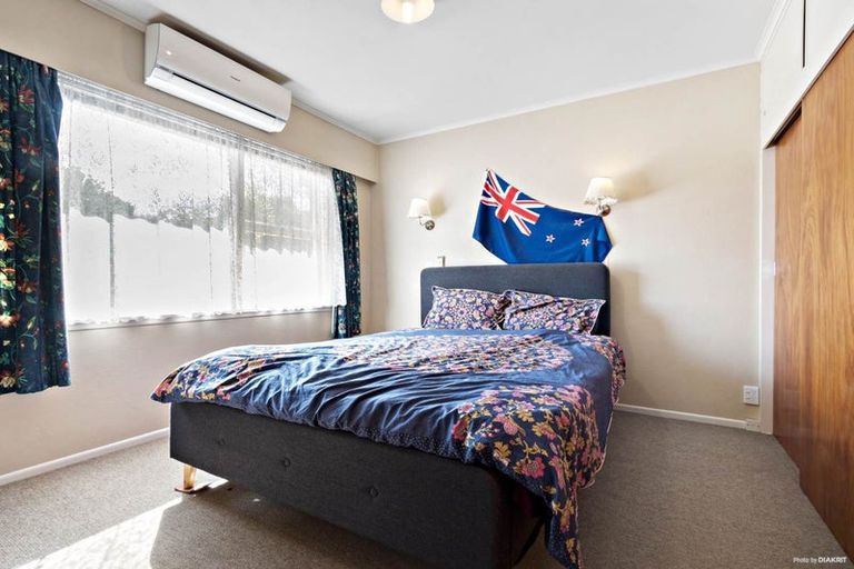 Photo of property in 1/30 Portadown Avenue, Pakuranga Heights, Auckland, 2010