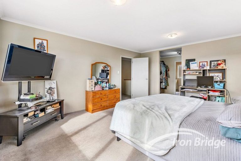 Photo of property in 18 Totara Views Drive, Red Beach, 0932