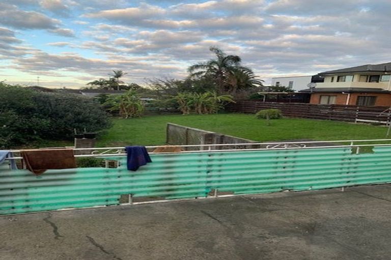 Photo of property in 16 Glenside Avenue, Pakuranga, Auckland, 2010