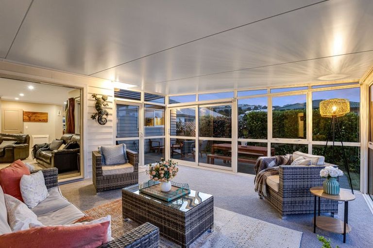 Photo of property in 3 Catlins Glen, Aotea, Porirua, 5024