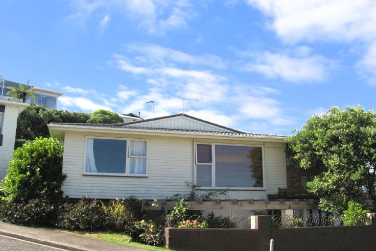 Photo of property in 42 Rama Crescent, Khandallah, Wellington, 6035